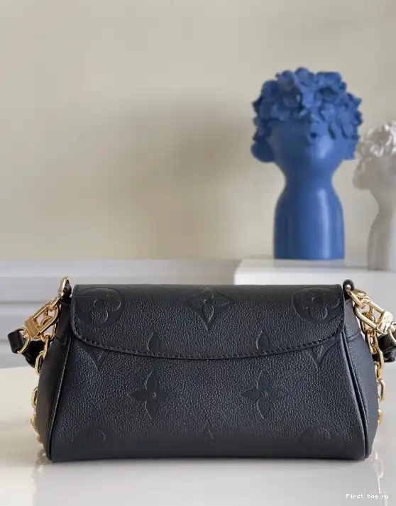 First bag ru LOUIS VUITTON FAVORITE 0706